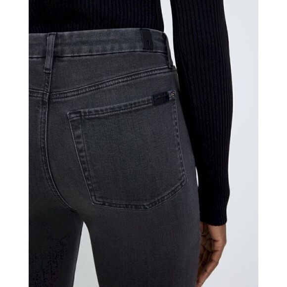 NWT 7 for All Mankind 7FAM Ultra High Rise Mega Flare Jean in Belle, Size 26 - Picture 2 of 11